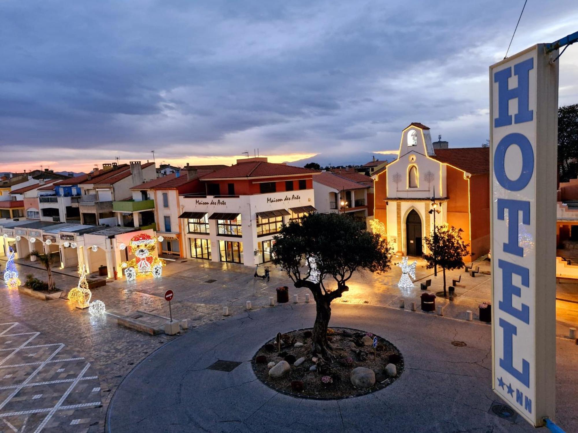 Hotel De La Plage - Barcares Le Barcarès エクステリア 写真